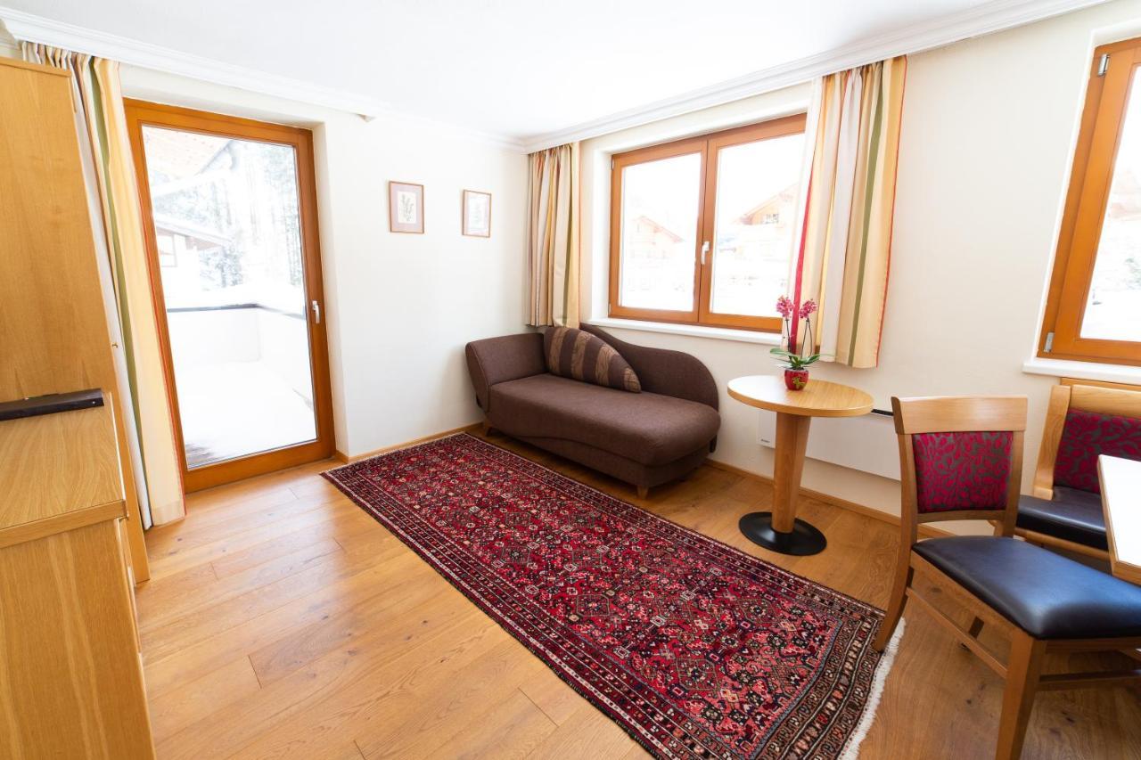 Aparthotel Hirschenau Filzmoos Bagian luar foto